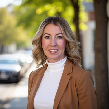 Portrait of Tamar Nahorney, Associate.